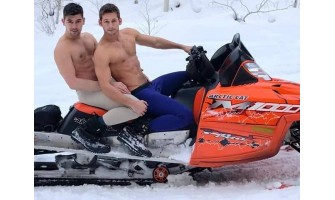 Чуках колега на Студентски празник 8 декември в Банско | Гей секс разкази Чуках колега на Студентски празник 8 декември в Банско | Гей секс разкази